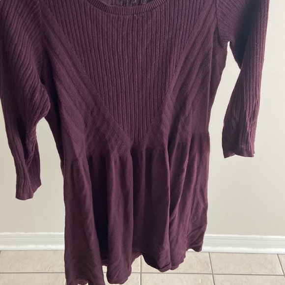 Maroon/Burgundy light knit dress - Picture 3 of 4